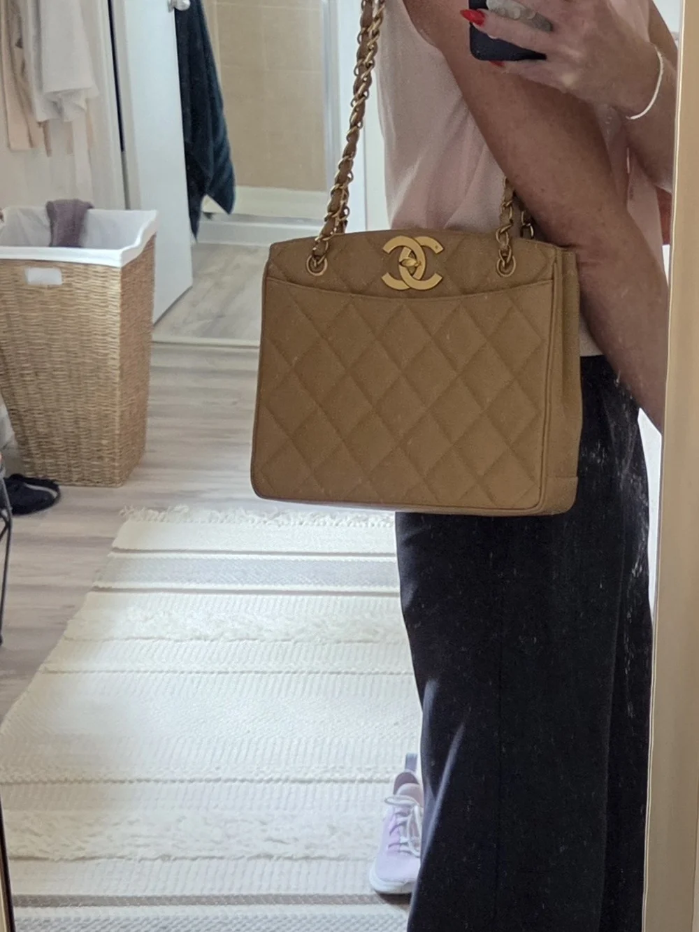 Chanel CAVIAR JUMBO CC TURNLOCK SHOPPER *MINT*